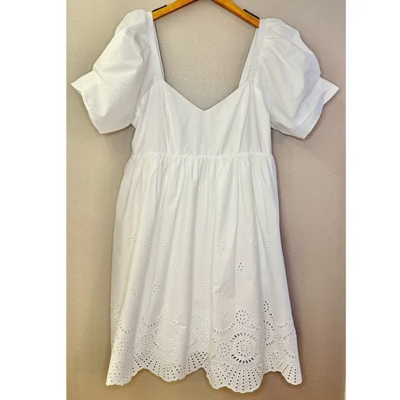 NWT Adrianna Papell Puff Short Sleeve Eyelet Dress with Empire Waist Ivory