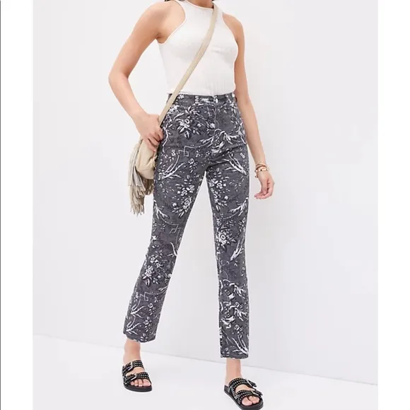NWT Anthropologie ULTRA HIGH-RISE SLIM STRAIGHT JEANS. SIZE 27