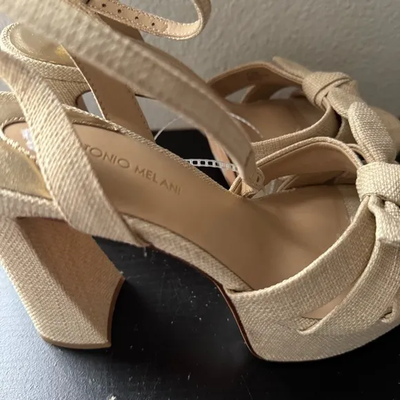 NWT Antonio Melani Bindi Raffia Bow Platform Dress Sandals Sz 8,5