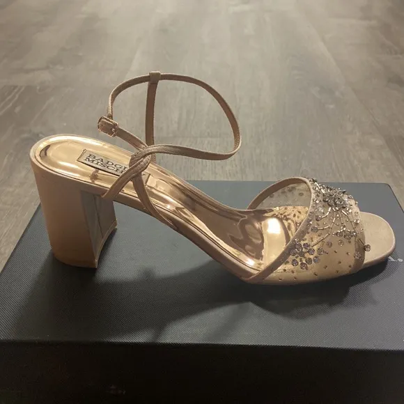 NWT! Badgley Mischka Embellished Blaine Sandals Latte