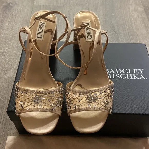 NWT! Badgley Mischka Embellished Blaine Sandals Latte