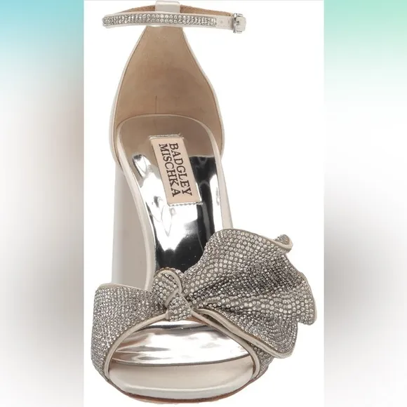 NWT Badgley Mischka Poppy Square Toe Embellished Block Heel Sandals size 6.5
