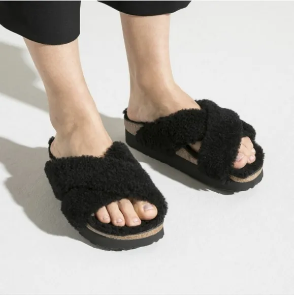 NWT Birkenstock Papillio Teddy Shearling Criss Cross Strap Black Sandal EU 39