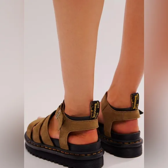 NWT Dr. Martens Blaire Tumbled Nubuck Leather Platform Sandals in Muted Olive