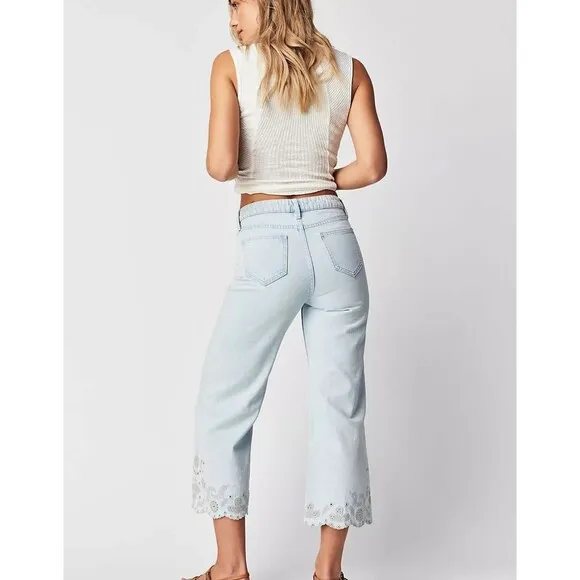 NWT Driftwood Charlee Wide Leg Cropped Jeans Eyelet Embroidered High Rise Sz 30