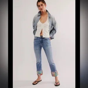 NWT Driftwood Colette Skinny Jeans Embroidered Cuff Cropped Waist 6 Length 27
