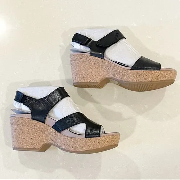 NWT Earth Khaya Kella Leather Platform Sandals Black 9