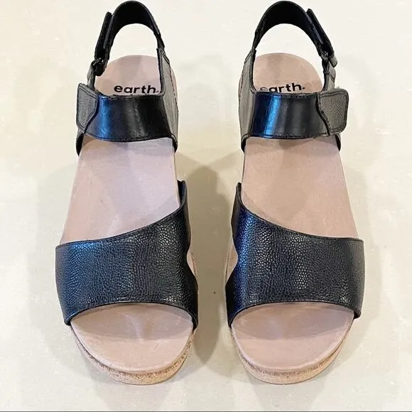 NWT Earth Khaya Kella Leather Platform Sandals Black 9
