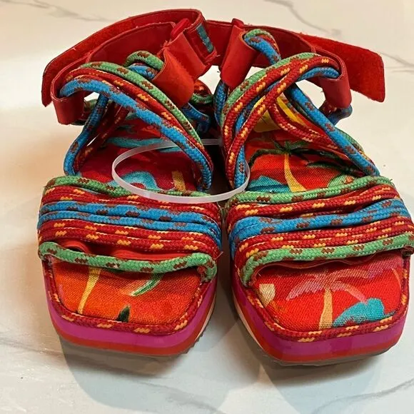 NWT Farm Rio Red Tropical Platform Sandals Size 6 - 6.5