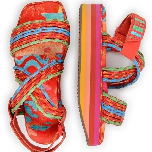 NWT Farm Rio Red Tropical Platform Sandals Size 6 - 6.5