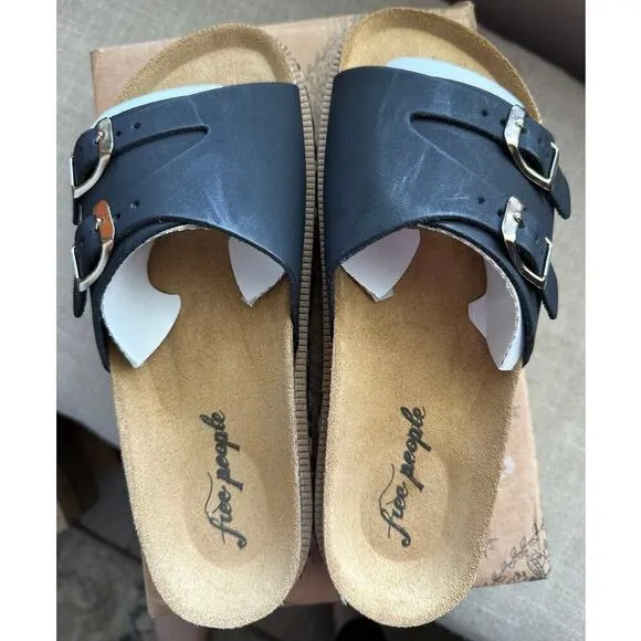 NWT FREE PEOPLE CARAVELLE PLATFORM SLIDE SANDALS IN BLACK BUCKLE SIZE 38 (7.5)