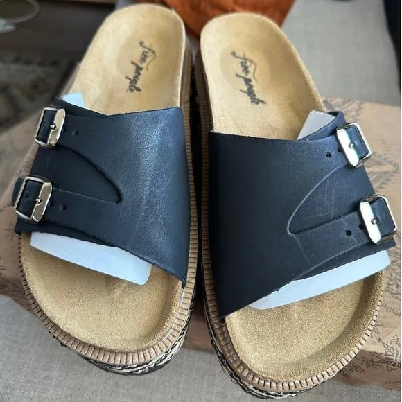NWT FREE PEOPLE CARAVELLE PLATFORM SLIDE SANDALS IN BLACK BUCKLE SIZE 38 (7.5)