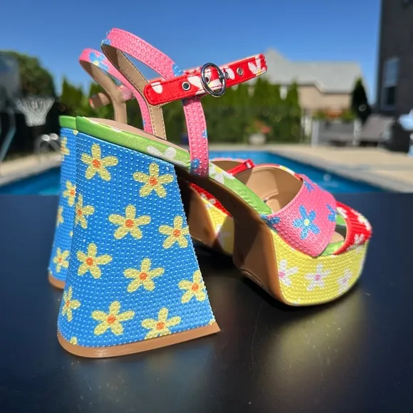 NWT GB Ulti-Mate Floral Rainbow Rhinestone Retro Platform 70's Sandals