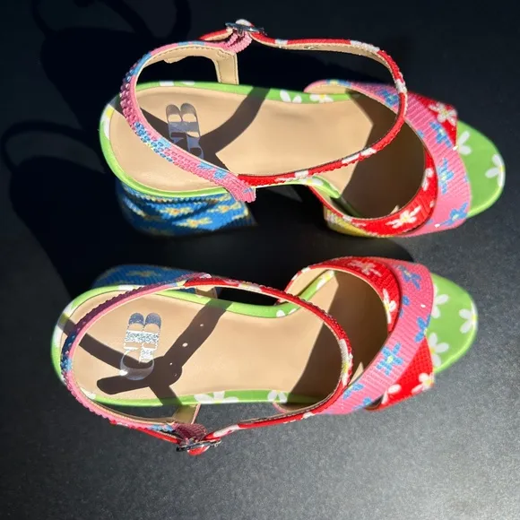 NWT GB Ulti-Mate Floral Rainbow Rhinestone Retro Platform 70's Sandals