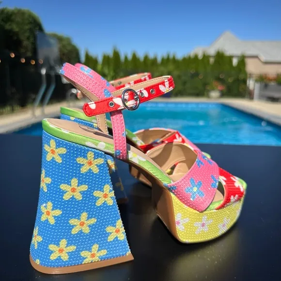 NWT GB Ulti-Mate Floral Rainbow Rhinestone Retro Platform 70's Sandals