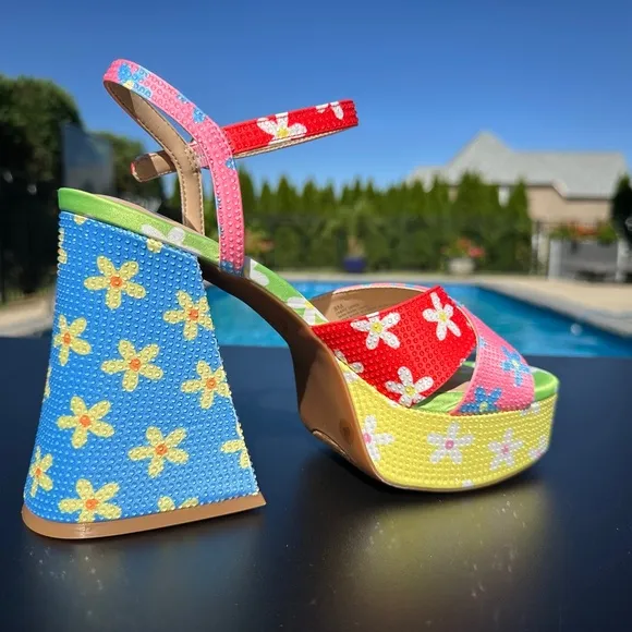 NWT GB Ulti-Mate Floral Rainbow Rhinestone Retro Platform 70's Sandals