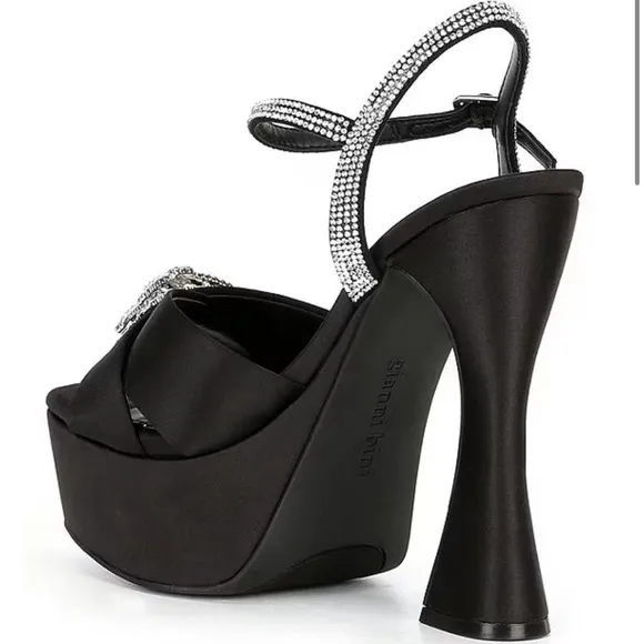 NWT Gianni Bini DEMPSEY Satin Rhinestone Bow Platform Sandals
