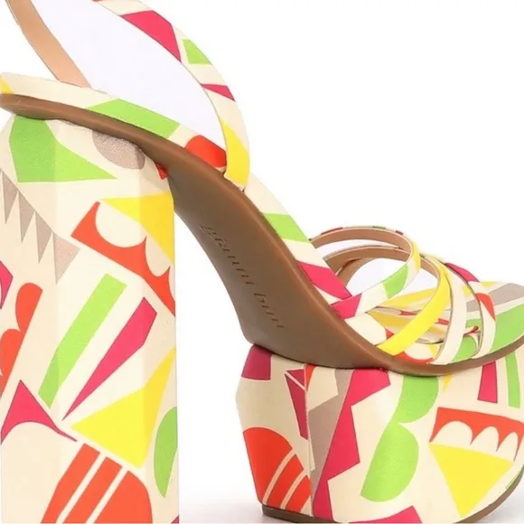 NWT Gianni Bini Parrish fro print platform chunk heel Colorful Sandals