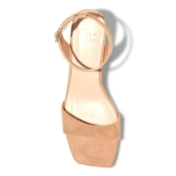 NWT Gorgeous block heels sz 12