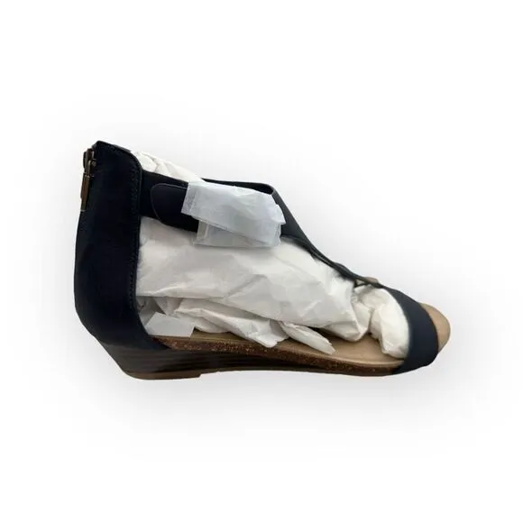 NWT Kenneth Cole Reaction Womens T-Strap Great Gal Wedge Sandals Navy Size 9.5