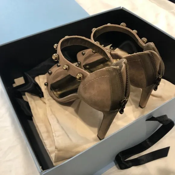 NWT Lanvin nude suede sandals with metal studs