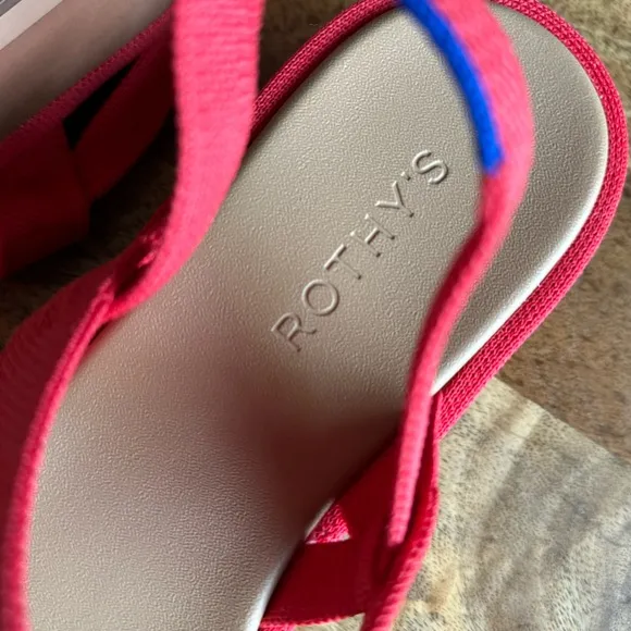 NWT Rothy’s Lightweight Wedge Sandal Red Hot Woven Size 9 Platform Statement