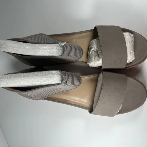 NWT Size 9 STEVEN by Steve Madden Natural Comfort Boot Sandals