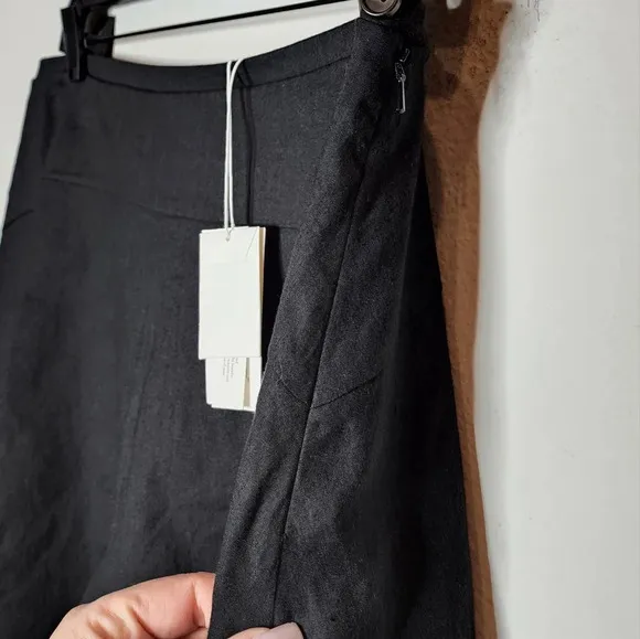 NWT Vince linen blend flounce black shorts