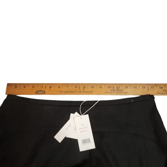 NWT Vince linen blend flounce black shorts