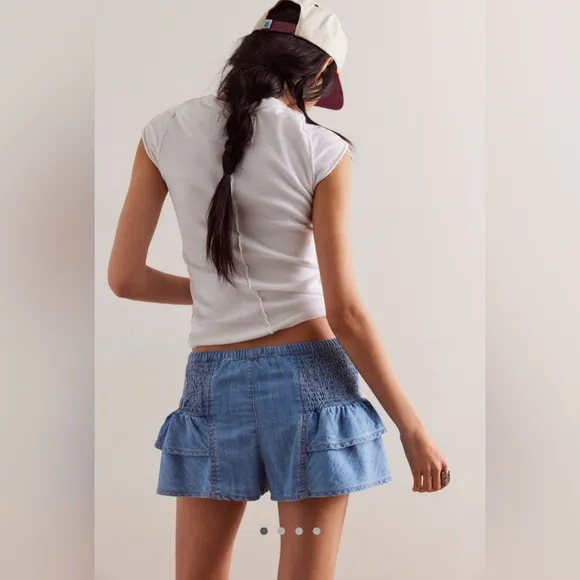 NWT We The Free Alani Pull-On Chambray Shorts Color Coastline Indigo Size Medium
