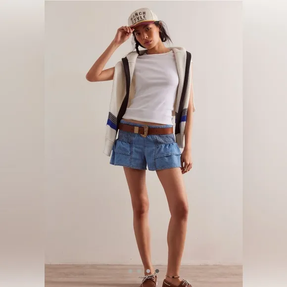 NWT We The Free Alani Pull-On Chambray Shorts Color Coastline Indigo Size Medium