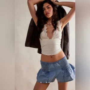 NWT We The Free Alani Pull-On Chambray Shorts Color Hot Spot LT Blue Size Medium