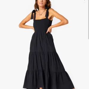 NWT XIRENA LORRAINE BLACK DRESS SIZE S