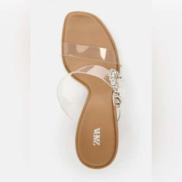 NWT. Zara Light Beige Vinyl Sandals with Rhinestones Buckle Straps. Size 7,5.