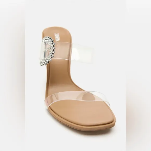 NWT. Zara Light Beige Vinyl Sandals with Rhinestones Buckle Straps. Size 7,5.