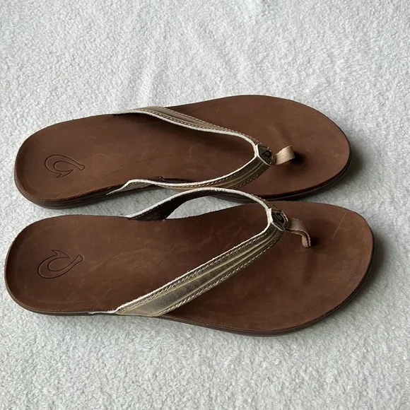 OluKai Aukai Women’s Leather Sandals