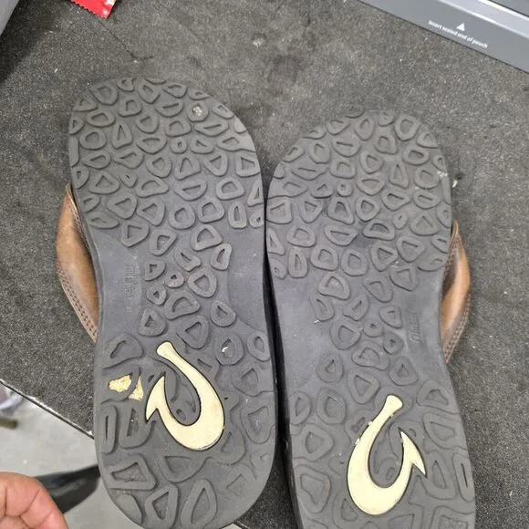 OLUKAI Ohana Brown Sz 12 M Men Leather Flip Flop Thong Sandals