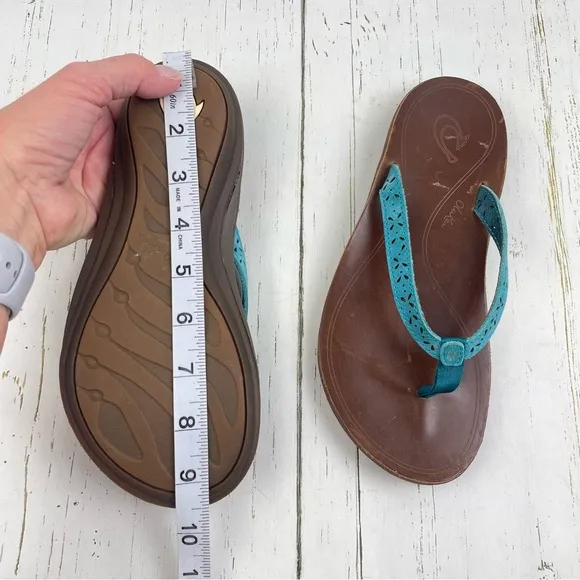 OluKai Puka Women’s Beach Sandals