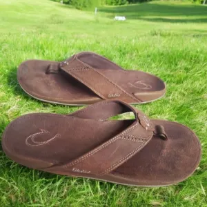 OluKai Sandals Men's Brown Rum Nui 11 Tommy Bahama Nubuck Leather Flip Flops