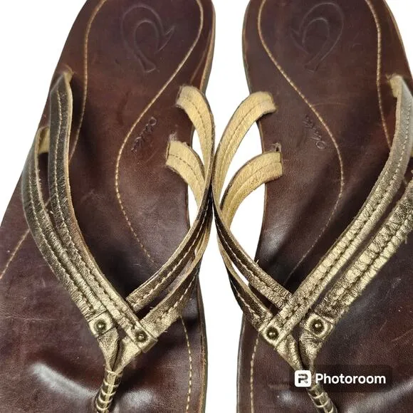 OluKai U'I Bubbly Sahara Leather Gold Pewter Thong Toe Post Sandal Women's 9