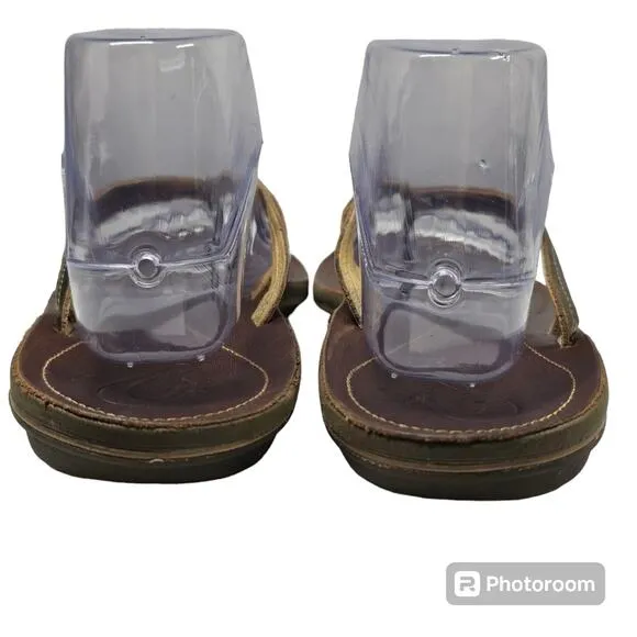 OluKai U'I Bubbly Sahara Leather Gold Pewter Thong Toe Post Sandal Women's 9