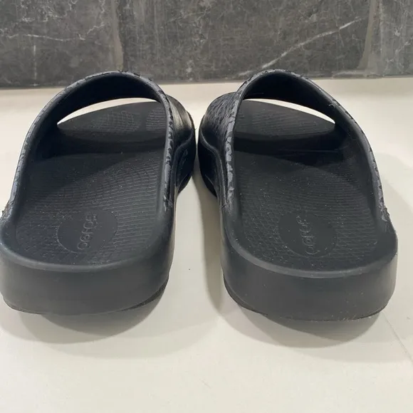 Oofos OOahh Gray Animal Print Slip-On Slides Sandals Women's‎ 10 Men's 8 EU 41