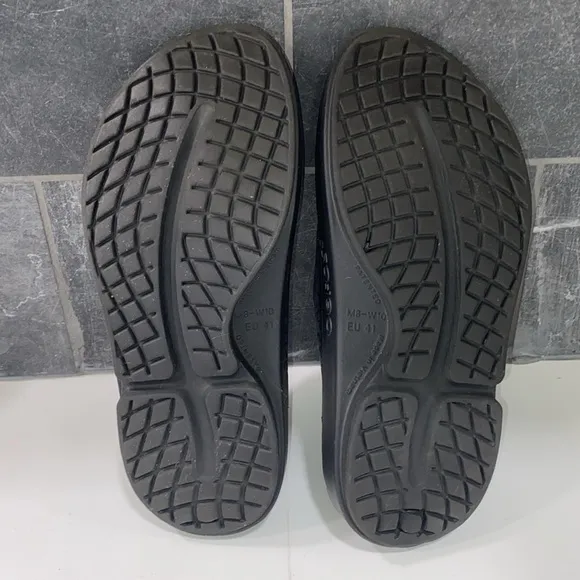 Oofos OOahh Gray Animal Print Slip-On Slides Sandals Women's‎ 10 Men's 8 EU 41