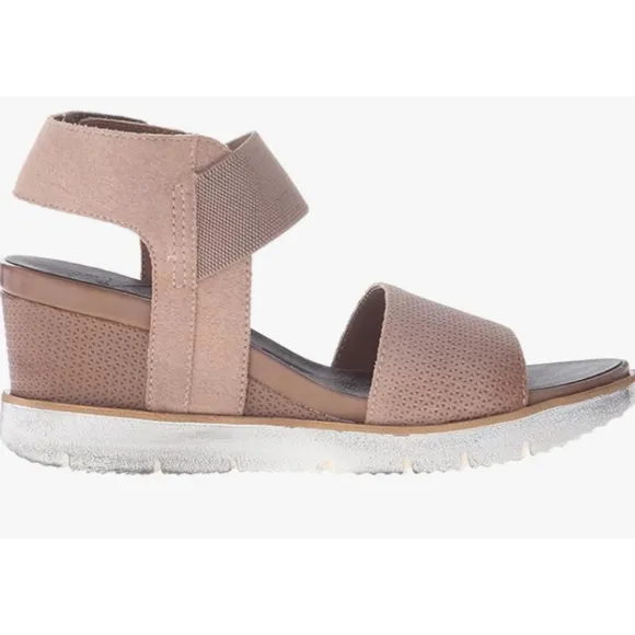 OTBT Women's Cosmo Wedge Sandals Beige Size 8.5 M