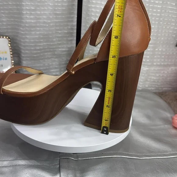 (P3)JESSICA SIMPSON‎ JP SAVERIA Platform Sandals. size 10/41.5