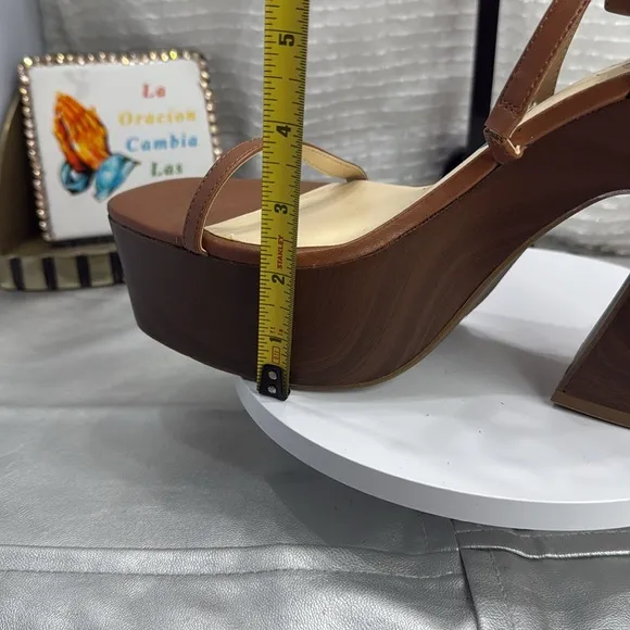 (P3)JESSICA SIMPSON‎ JP SAVERIA Platform Sandals. size 10/41.5