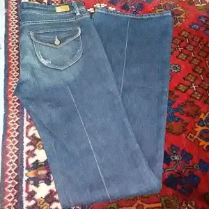 Paige Jeans Pico Wide Leg Distressed Jeans Size 29