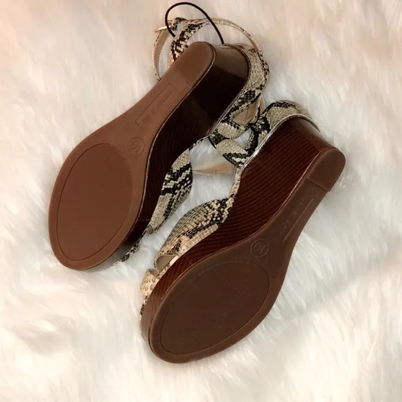 🆕PARKER &amp; SKY Snake Print Wedge Sandals