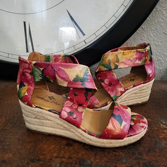 Patricia Nash Rubia Wedge Sandals in Spring Multi
