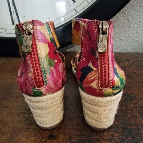 Patricia Nash Rubia Wedge Sandals in Spring Multi